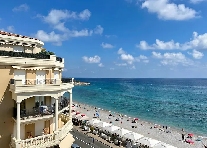 \'Le Victoria Beach\' Vue Mer Plein Centre, Spacieux