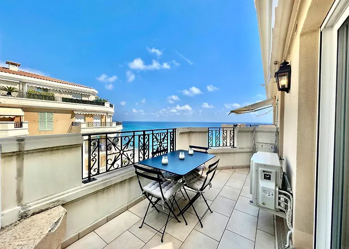 \'Le Victoria Beach\' Vue Mer Plein Centre, Spacieux