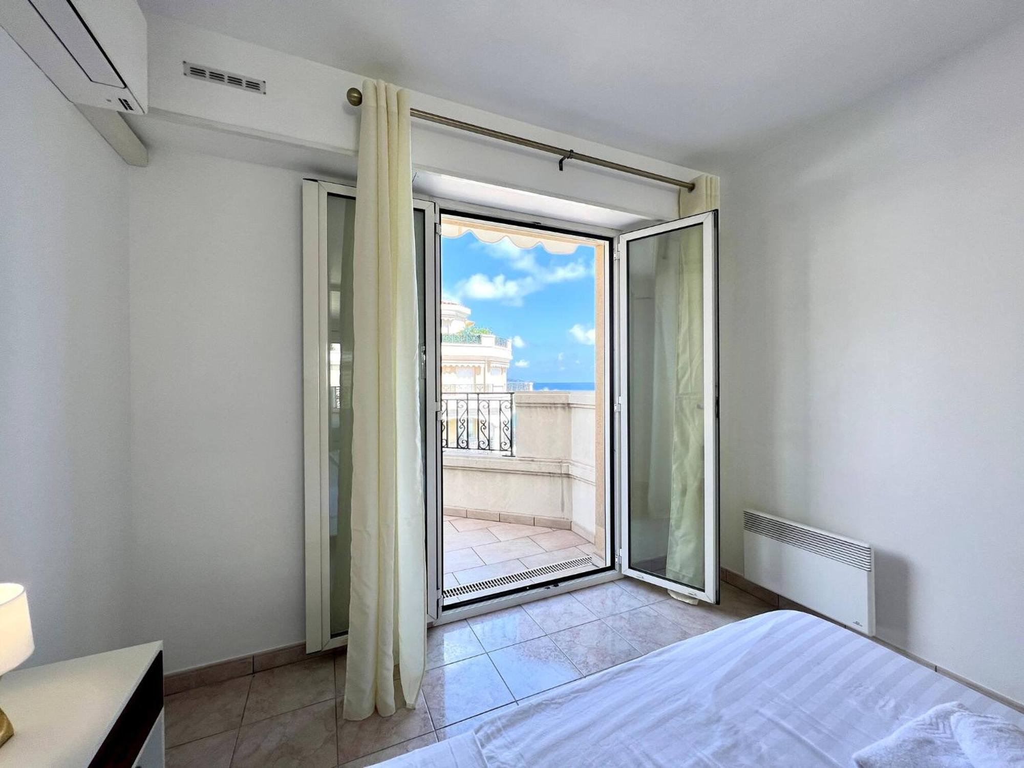Apartment 'le Victoria Beach' Vue Plein Centre, Spacieux
